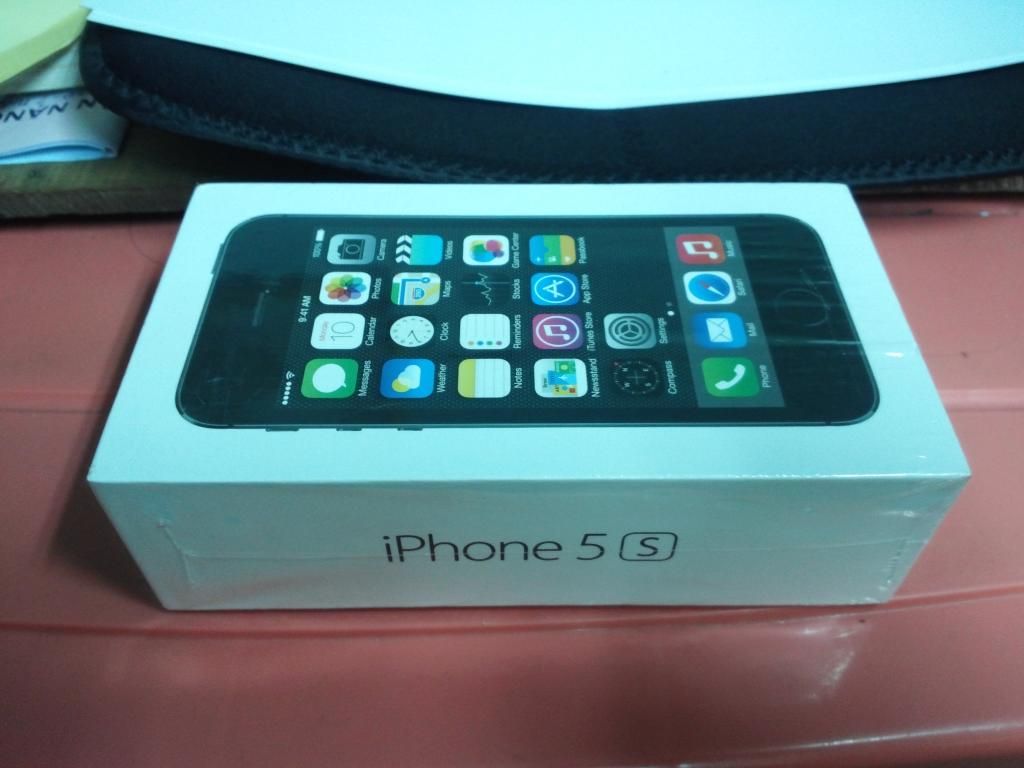 IPHONE 5S - 32GB Space Gray Quốc Tế, brandnew 100%, hộp nguyên seal cần bán.