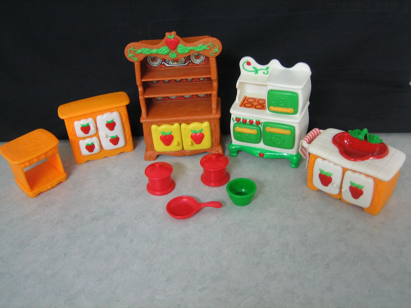 Strawberry Shortcake Vintage Kitchen Set (1983) Happy Berry Home eBay