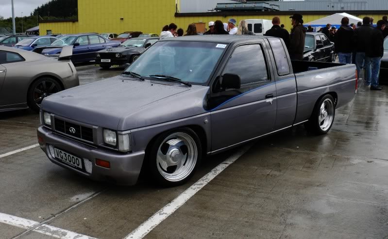 Nissan 86 Truck