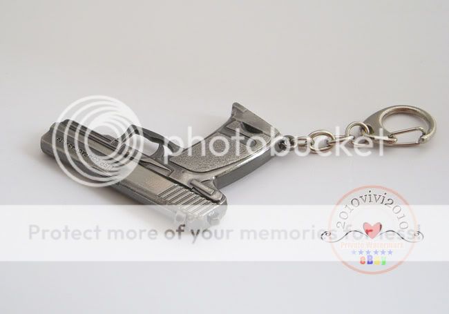   anime Miniature Pistol Gun Metal Model keychain Ring USP Gift  