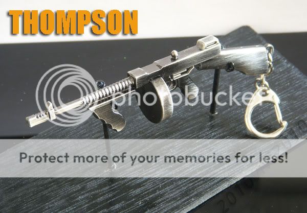 MINIATURETRENCH BROOMTHOMPSON SUBMACHINE GUN KeyChain Favorites 