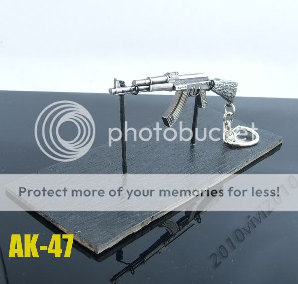 Counter Strike Game Anime Miniature Automatic Rifle AK 47 Gun Keychain