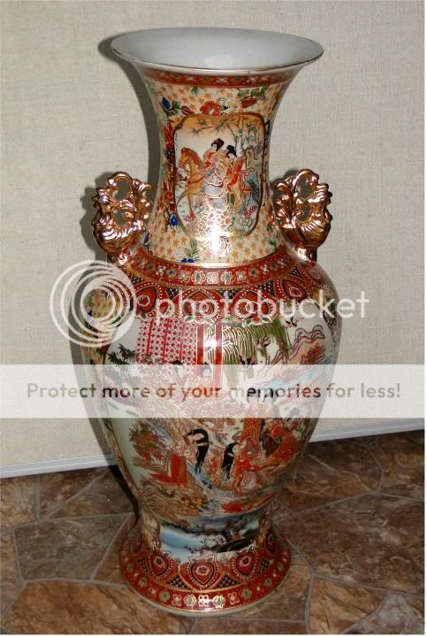 Traumhaftschöne China Vase   61 cm hoch   mit Stempel